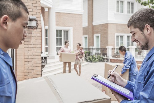 House movers planning a local move in Highbury