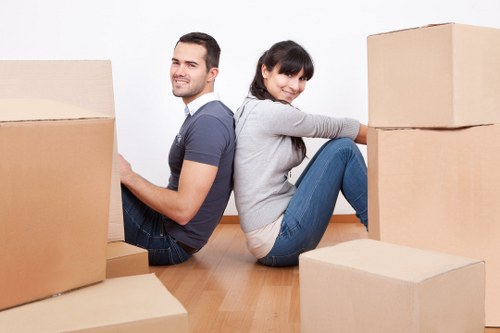 Local removal van service supporting a flat move in Highbury