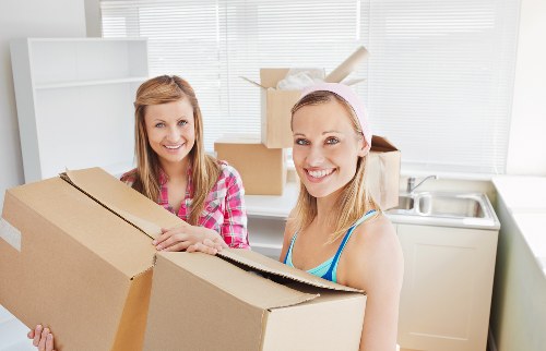 Moving day support for homes and businesses in Highbury