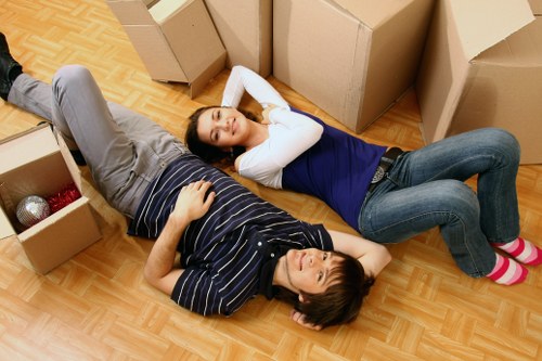Packing and loading support for a Highbury house or flat move