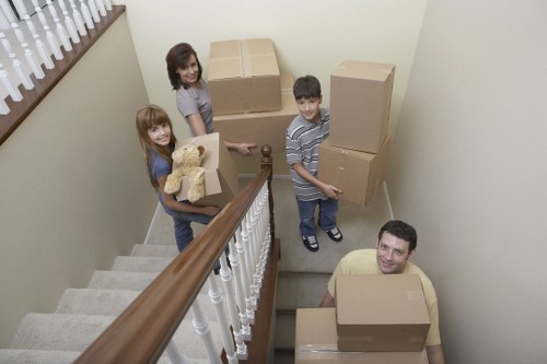 Local moving truck in Highbury for house and office moves